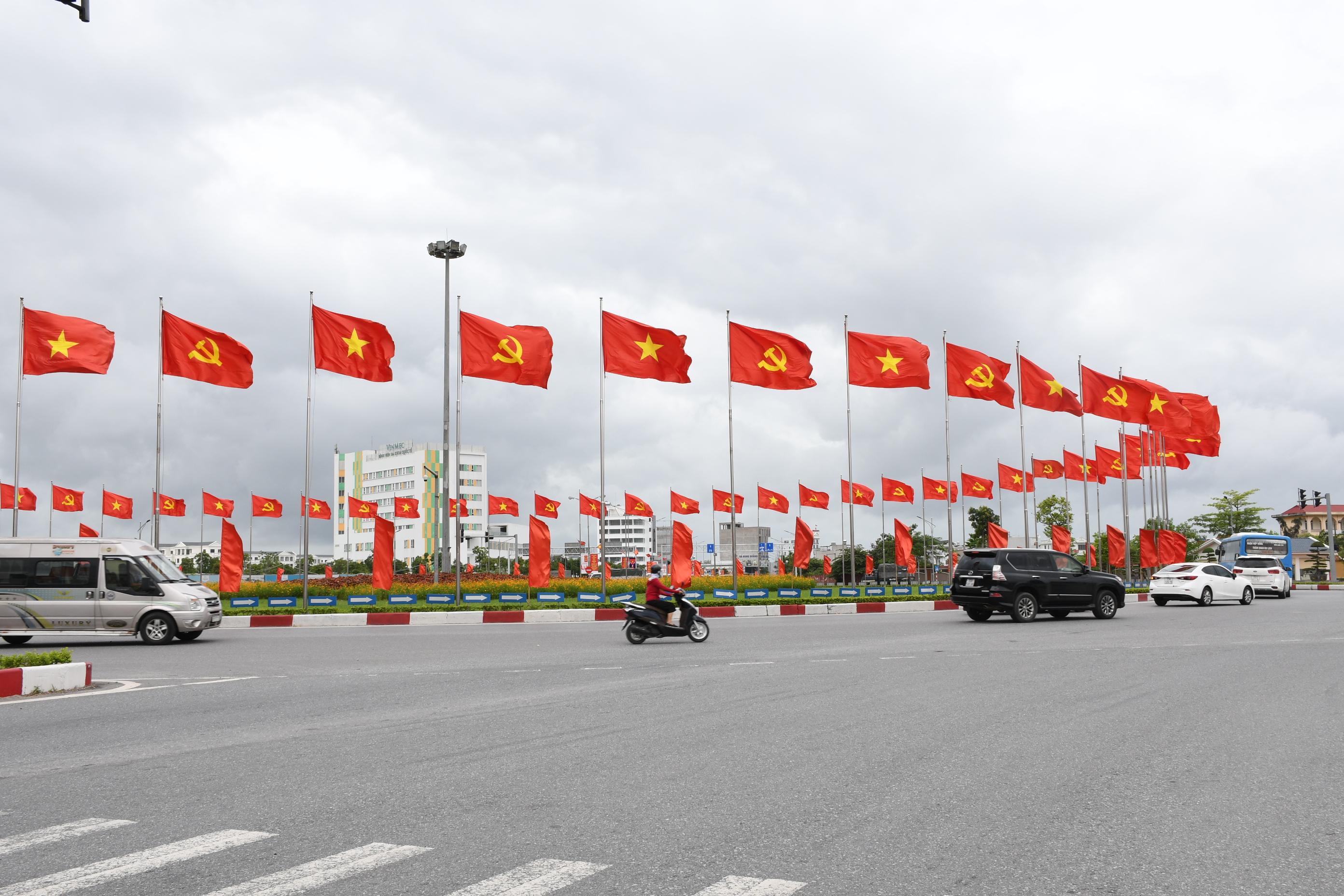 Tìm người chứng kiến tai nạn giao thông  hồi 7h10' ngày 29/3/2021 khu vực vòng xuyến Bùi Viện - Võ Nguyên Giáp